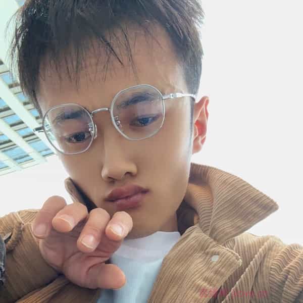 31岁岁贵州单身帅哥 - 遂宁吉缘网